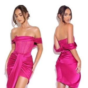 Miss Circle Elegant Pink Off-Shoulder Dress